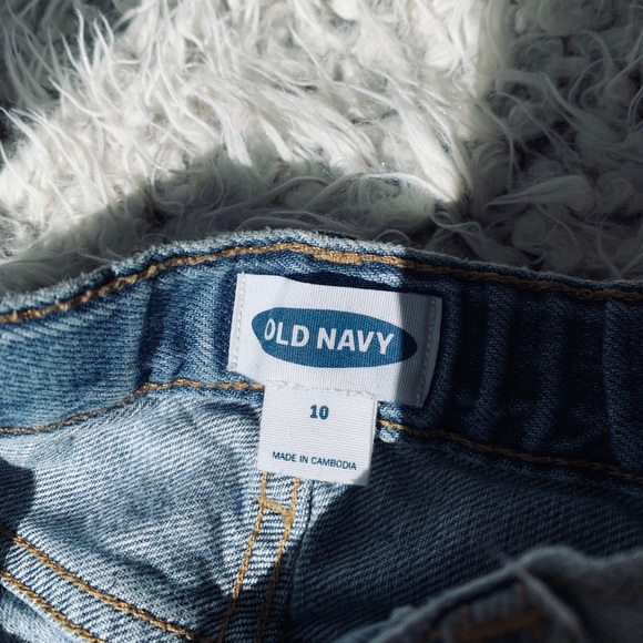 Girls old navy shorts - Picture 3 of 4